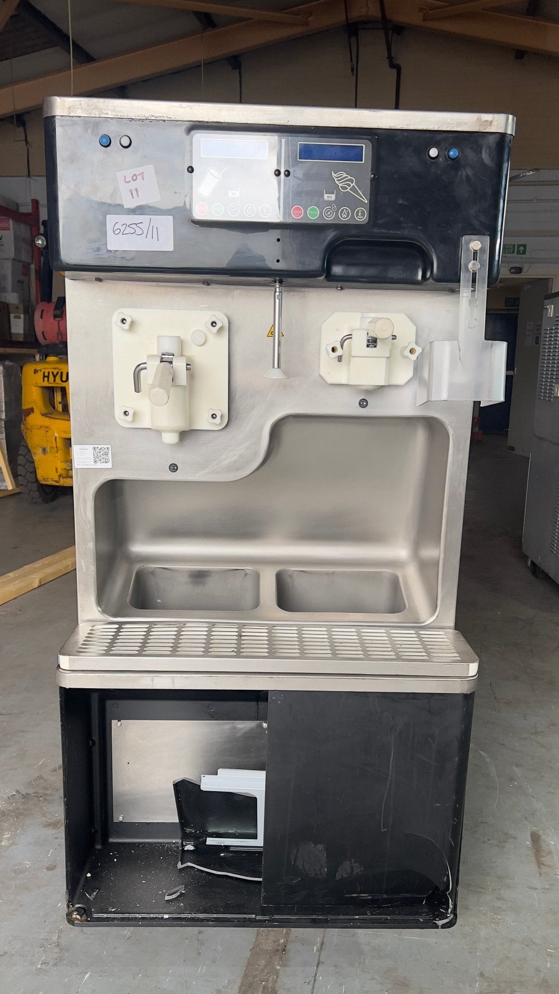 2012 Carpigiani K3 Twin Barrel Soft Serve Ice Cream Machine – 3 Phase - TRADE OUTLET SCOTLAND LTD