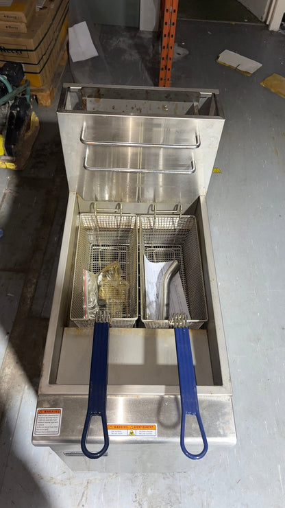 Easy Equipment BF40N Commercial Gas Fryer Twin Basket Working - TRADE OUTLET SCOTLAND LTD