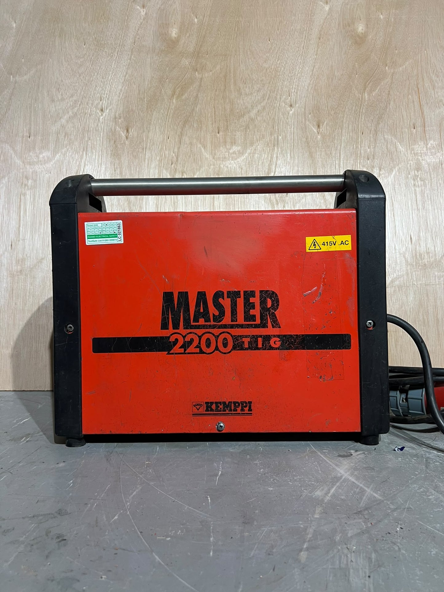 Master 2200 MIG Welder | 415V 3-Phase | Industrial Welding Machine | Used - TRADE OUTLET SCOTLAND LTD