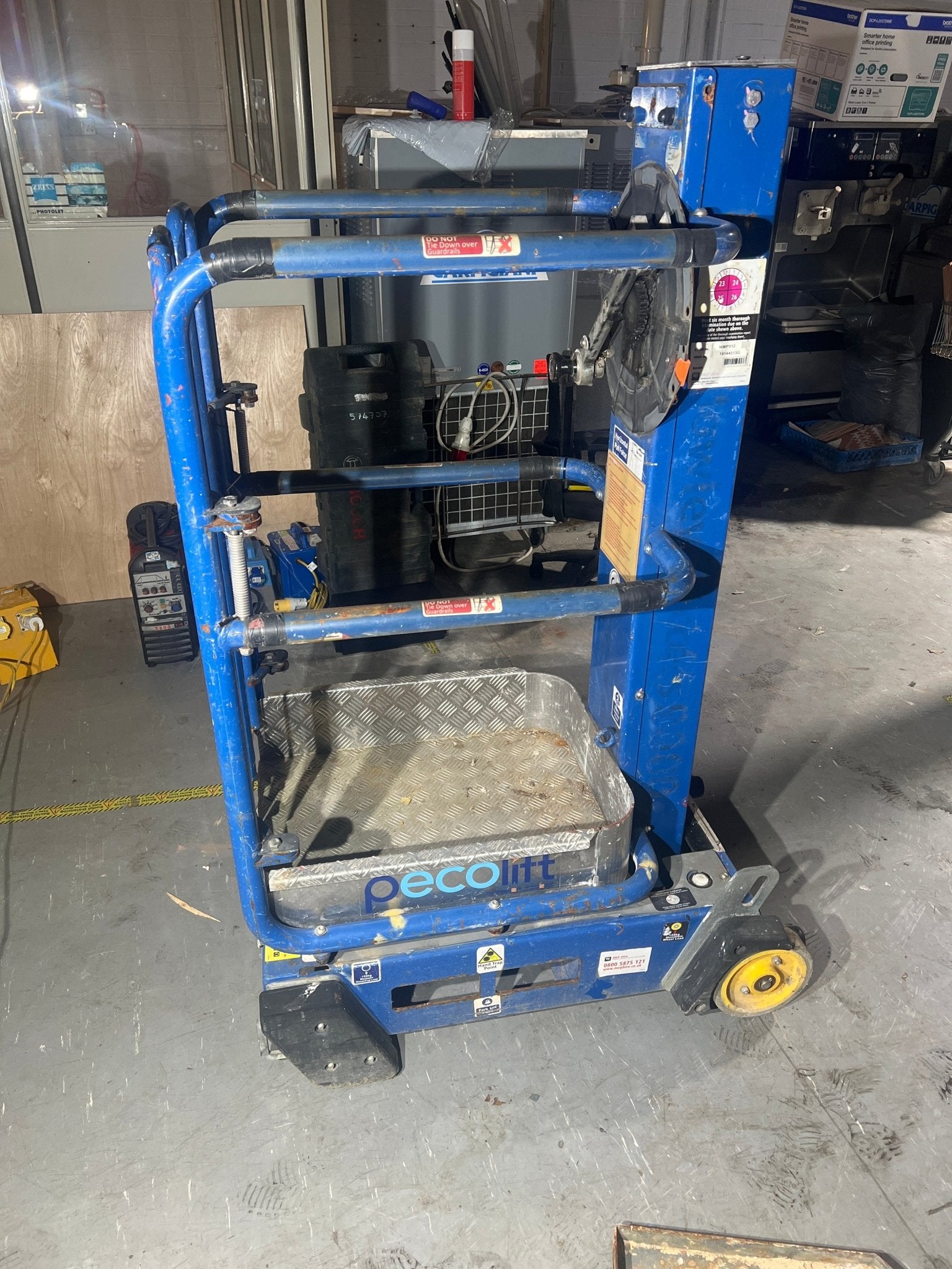 Power Towers PecoLift Manual Access Platform 3.5m Working Height – Choice Available - TRADE OUTLET SCOTLAND LTD